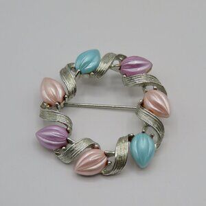 Dodds 11W 30 St Inc Thermoset Brooch Pink Lilac Blue